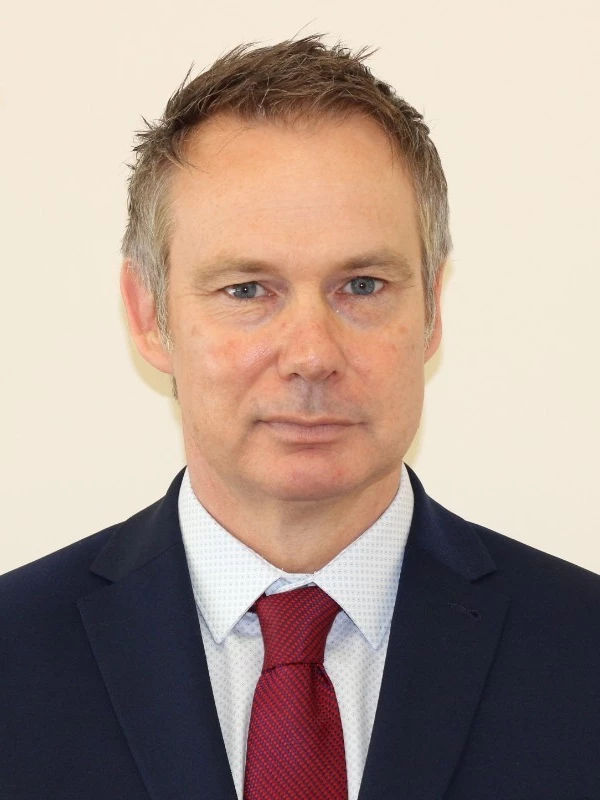 Andrew 
